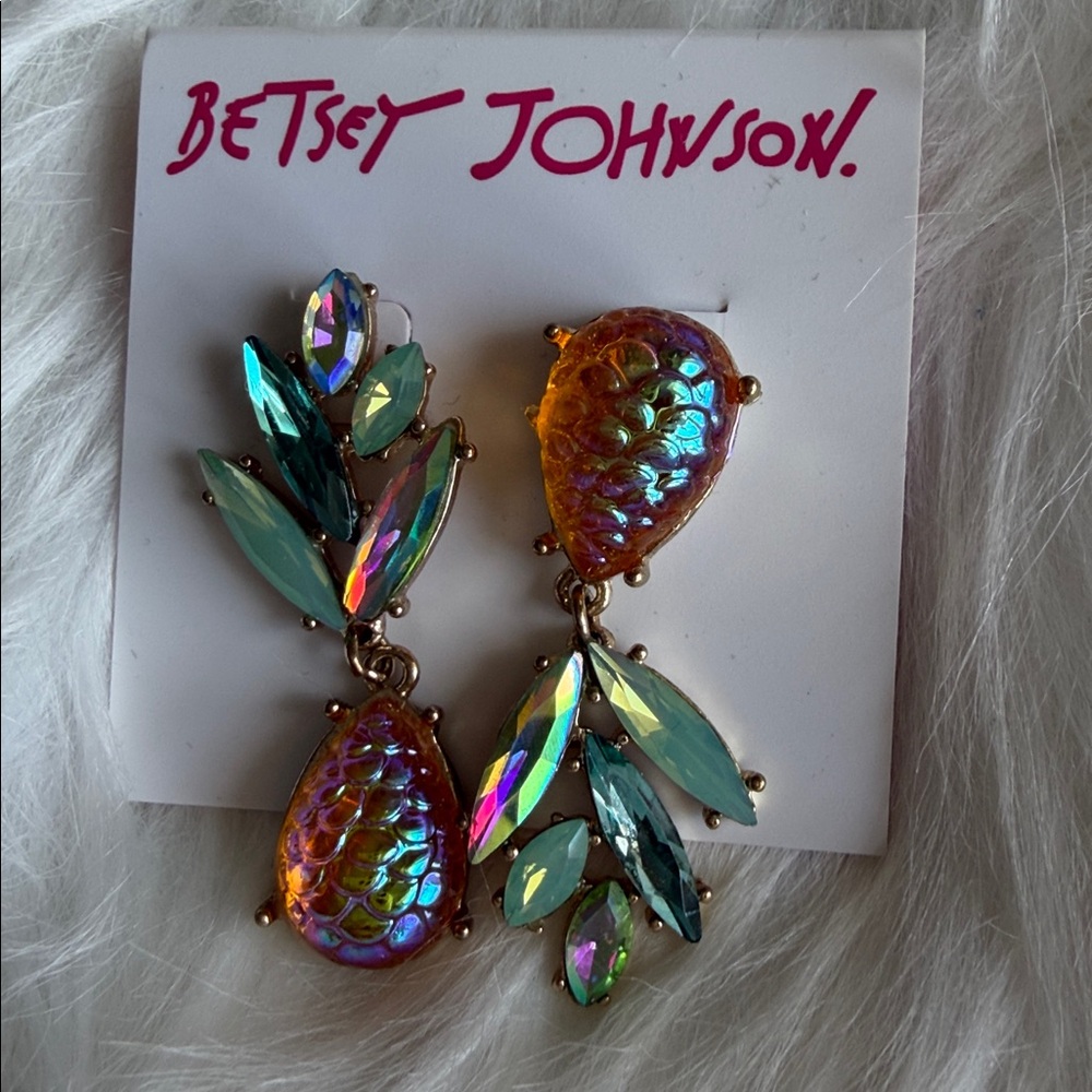🍍 NWT Retired Betsey Johnson 🍍 Colorful Pineapple Earrings